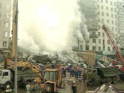 Пострадавшим от взрывов домов в Москве предлагают получить компенсации у террористов