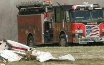 В США в снежную бурю попал самолет и разбился, погиб человек 