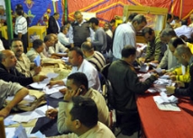 Референдум в Египте: активность населения так высока, что не хватает урн и бюллетеней