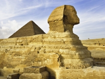 Террористы хотели взорвать египетские пирамиды. Тяжело ранены трое 