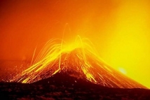 Из-за извержения вулкана Этны закрыт аэропорт на Сицилии