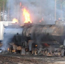 Грузовик столкнулся с поездом и загорелся в Волгоградской области<br />