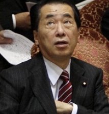 Незамедлительной отставки премьер-министра требуют японцы 
