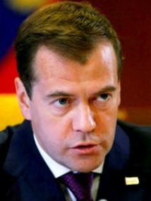 Медведев уволил главу департамента пожарно-спасательных сил МЧС РФ 