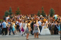 Серьезных происшествий на московских выпускных вечерах не было 