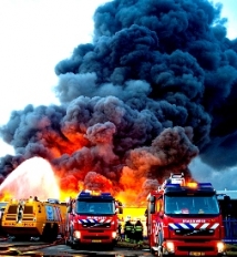 При пожаре на кондитерской фабрике в Волгограде погибла женщина 