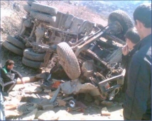 Машина с солдатами упала в пропасть в Дагестане, один человек погиб 