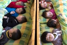 Работник детсада в Китае пырнул восьмерых детей ножом