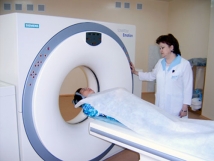 Глава Минздрава Омской области обвиняется в халатности из-за томографов 