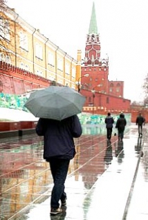 Сегодня москвичей ждут прохладная погода и небольшие дожди 