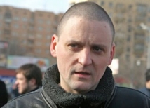 Сергея Удальцова забрали из дома в изолятор 