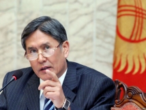 С 63% голосов лидирует премьер-министр на выборах президента Киргизии 