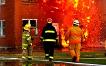 Четверо погибли при пожаре в жилом доме в Вологодской области 