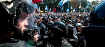 Протестующие чернобыльцы прорвались к Верховной раде 