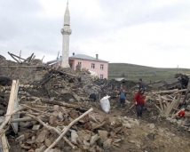 Десятки зданий разрушило новое землетрясение в Турции