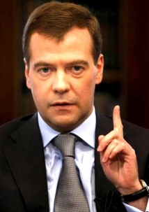Медведев: митинги — проявление демократии, но проводить их надо по закону 