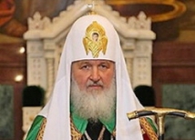 Патриарх Кирилл осуждает увлечение социальными сетями