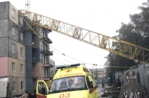 На стройке в Подольске упали два башенных крана