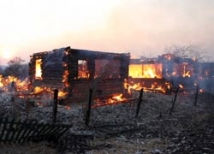 Двое детей погибли при пожаре в Томской области 