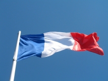 Кандидат, показавший четвертый результат на выборах президента Франции, «отдал» свои голоса Олланду 