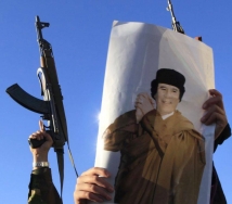 За Муаммара Каддафи все же отомстили: один из пленивших его повстанцев ушел из жизни 