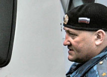 Генерал полиции Александр Иванин уволен за избиение двух спецназовцев 