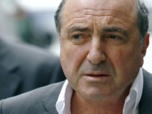 Адвокат Березовского заявил, что олигарх покончил с собой 