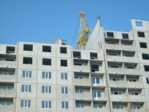 Строители в Екатеринбурге заперли в недостроенном доме слишком бурно протестующих дольщиков 