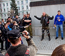Участники митинга в Твери просят Владимира Путина разобраться, кто был прав в драке 