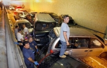 Шесть машин столкнулись в тоннеле в центре Москвы  