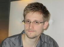 Сноуден не может вылететь из Москвы — у него нет паспорта 