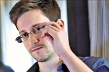 Эдвард Сноуден получил паспорт гражданина мира 