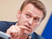 Навальный желает провести предвыборные дебаты с Собяниным 
