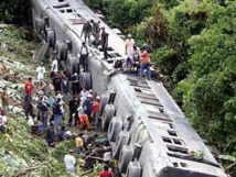 В Испании потерпел крушение пассажирский поезд 