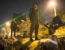 Силовики Египта готовятся к разгону манифестации исламистов в Каире 
