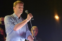 Навальный отказался от радикальной борьбы за пересчет голосов 