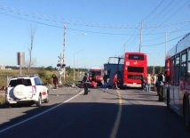 В канадской столице поезд врезался в автобус 
