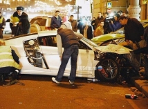 Шесть автомобилей столкнулись на Арбате в Москве. Двое пострадавших 