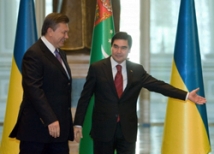Киев протрубил окно в Туркмению