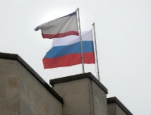 Здание крымского парламента захвачено неизвестными