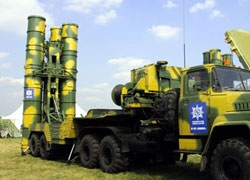 Россию подозревают в тайных поставках ракет в Иран 