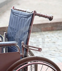 Житель Приморья едет из Владивостока в Москву в инвалидной коляске 
