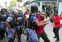 Туристы из РФ в беспорядках на Мальдивах не пострадали 