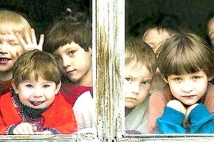 МИД РФ запретил американцам усыновлять российских детей 