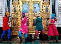 Еще две участницы Pussy Riot задержаны в Москве  