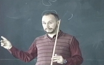 Математика и блогера Мишу Вербицкого не пустили за границу, потому что его борода нарушает копирайт 