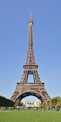 В Париже самоубийца спрыгнул с Эйфелевой башни 