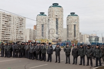 За исполнение нецензурной песни про Путина оштрафовали большинство задержанных на «Русском марше» 