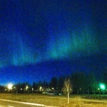 Москвичи и петербуржцы увидели северное сияние 