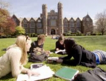 Российским госслужащим позволят учить детей за рубежом